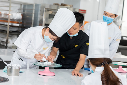 �������������ǻ�����ѵ��